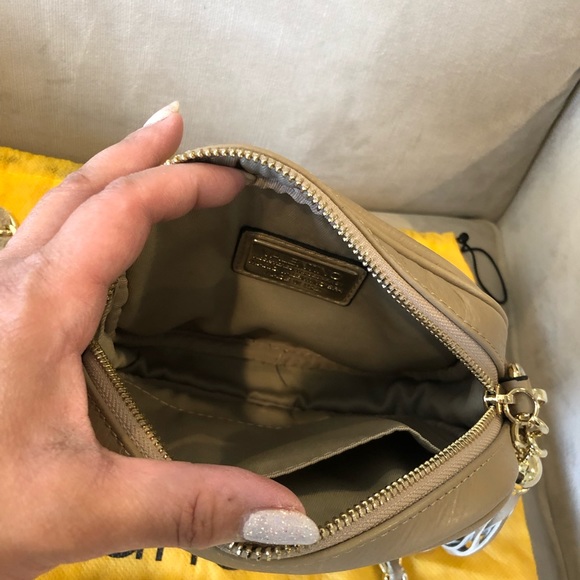 Valentino handbag **SOLD** - Picture 3 of 3